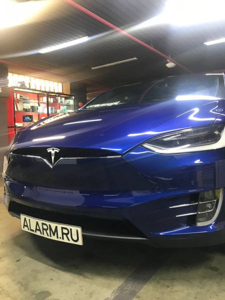 Tesla Model X установка терминала "ЭРА-ГЛОНАСС"